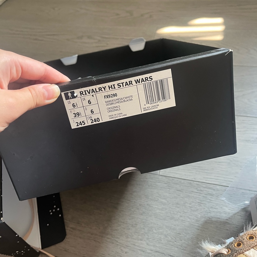 Adidas x Star Wars RARE - Picture 3 of 5